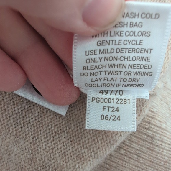 Garnet Hill Womens 100% Cashmere Raglan Crewneck Sweater Tan Beige S Luxury Norm - Picture 3 of 9